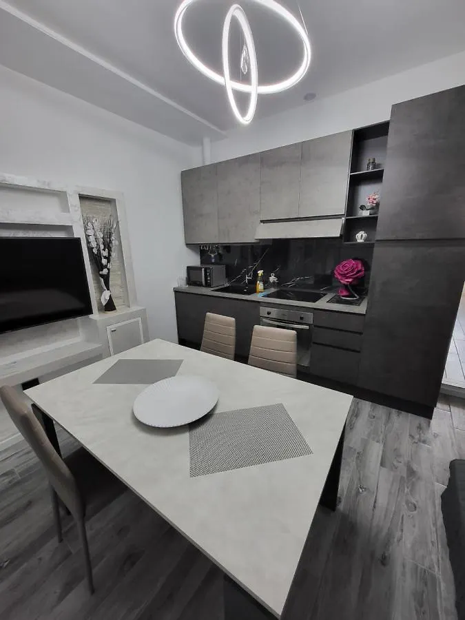Residenza Giulia Apartment Brescia